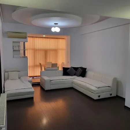 Lenox Apartment
